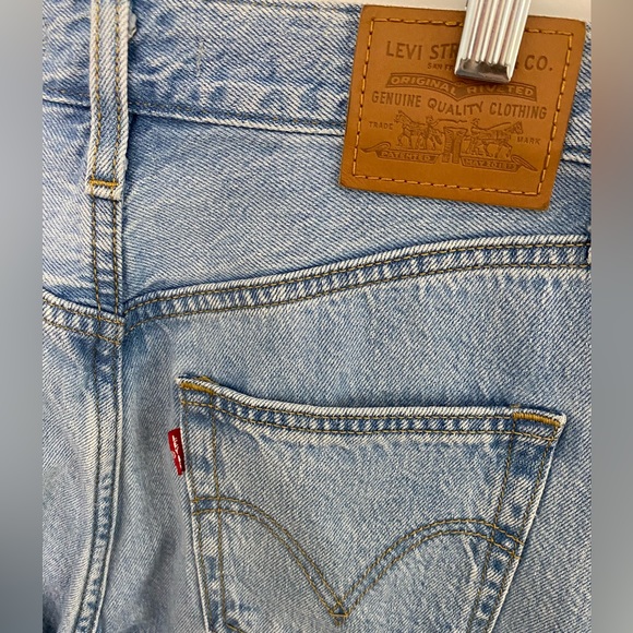 Levi’s High Loose Tapered Fit Women’s jeans Size 27 - Picture 6 of 7